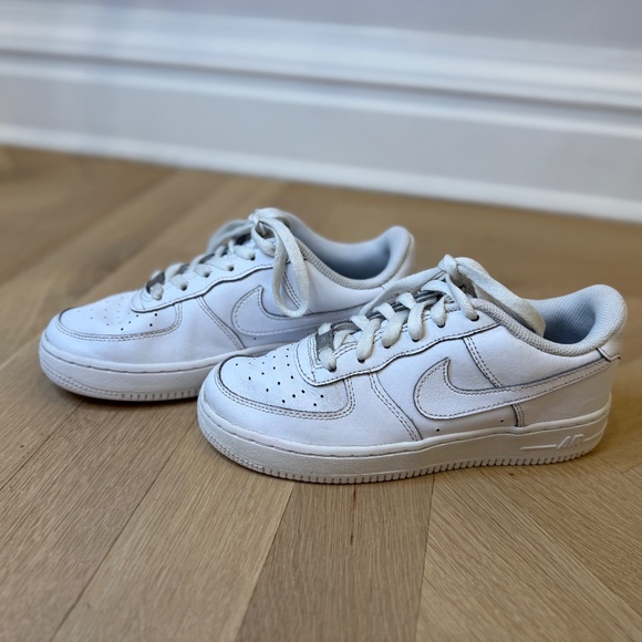 Nike Air Force 1LE - Big  Kids shoes - 5 Y - - Picture 10 of 11